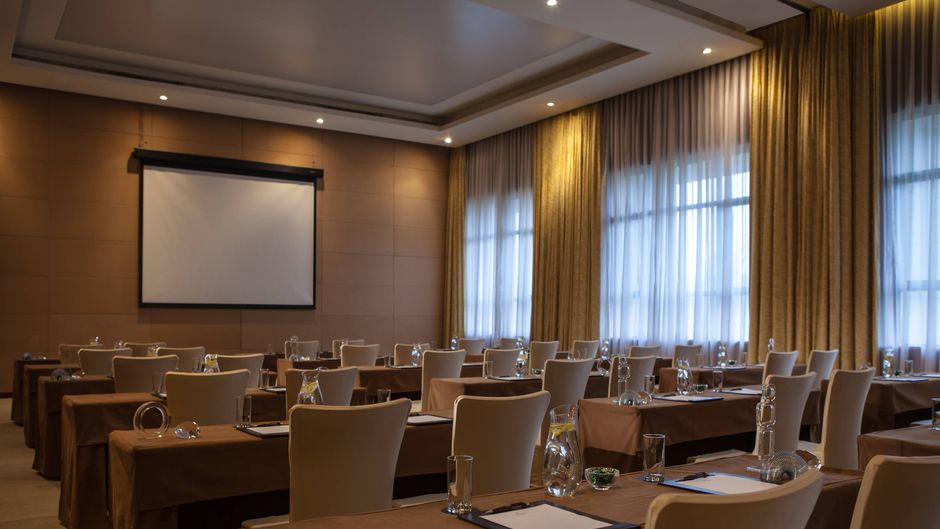 Renaissance Tianjin Lakeview Hotel Meeting