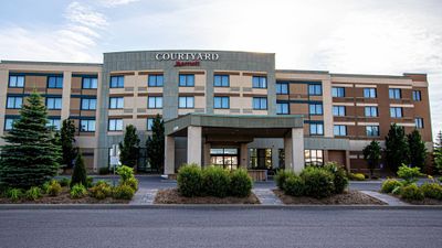Courtyard Kingston