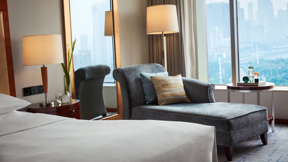 Renaissance Wuhan Hotel Room