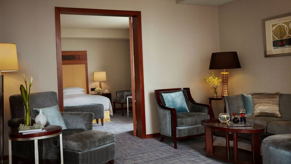 Renaissance Wuhan Hotel Room