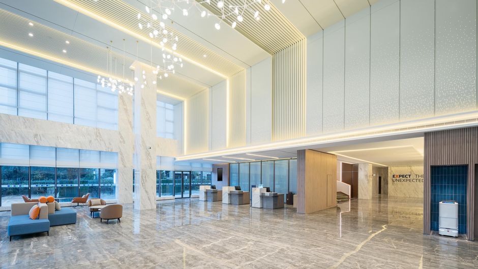 Holiday Inn Exp Suxian Exterior