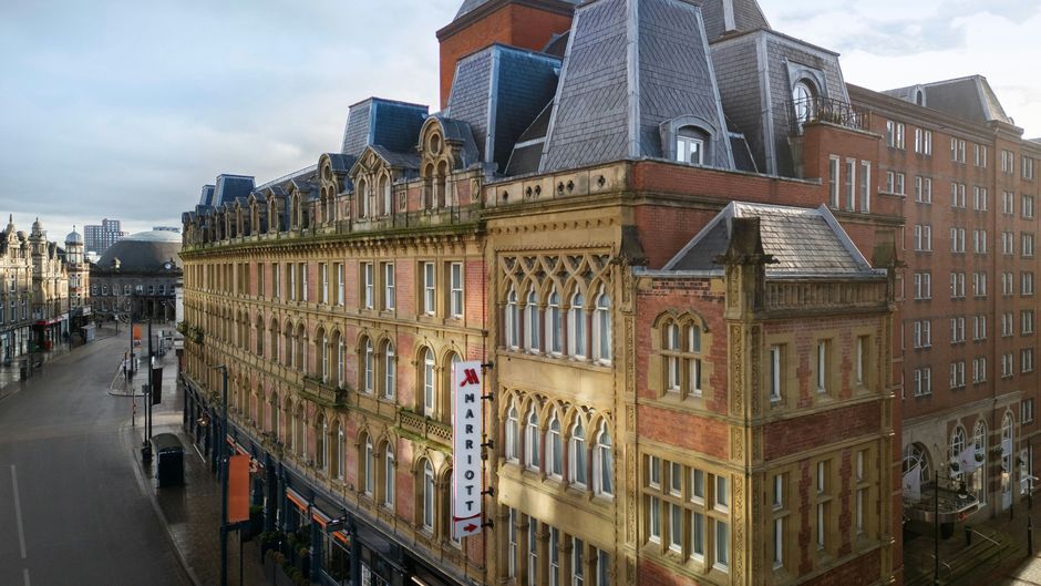 Leeds Marriott Hotel Exterior