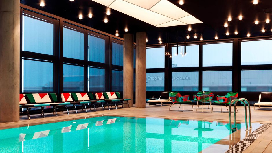 Renaissance Warsaw Airport Hotel Pool