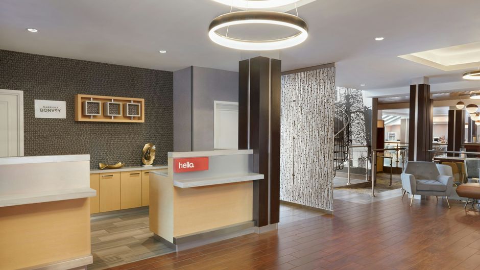 TownePlace Suites London Lobby