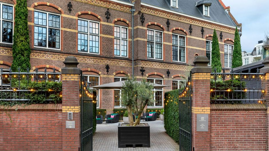The College Hotel Amsterdam Exterior