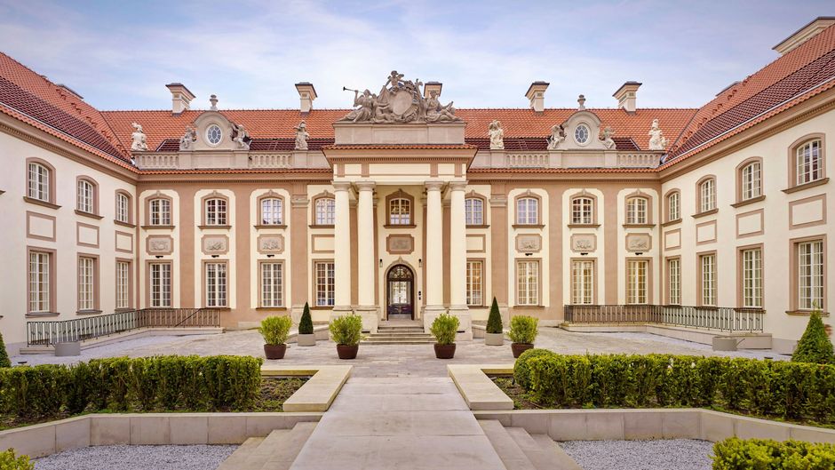 Hotel Verte Warsaw, Autograph Collection Exterior