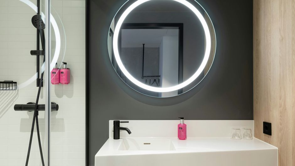 Moxy Hamburg - Finkenwerder Room