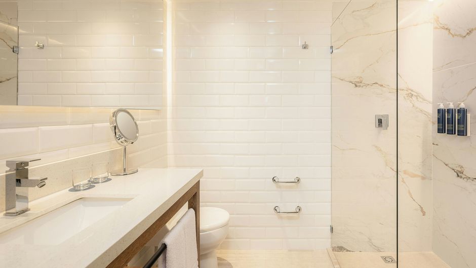 Four Points by Sheraton Tequendama Room