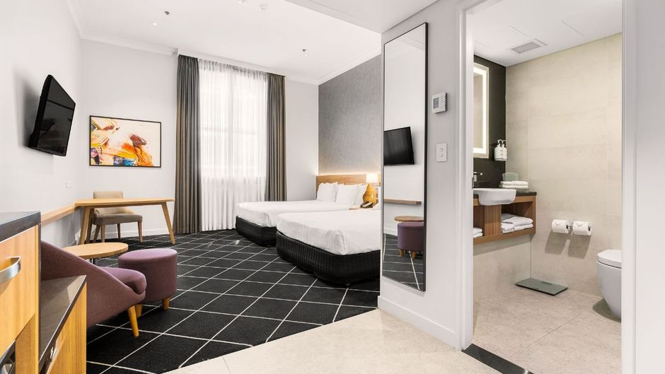 Furama Darling Harbour Room