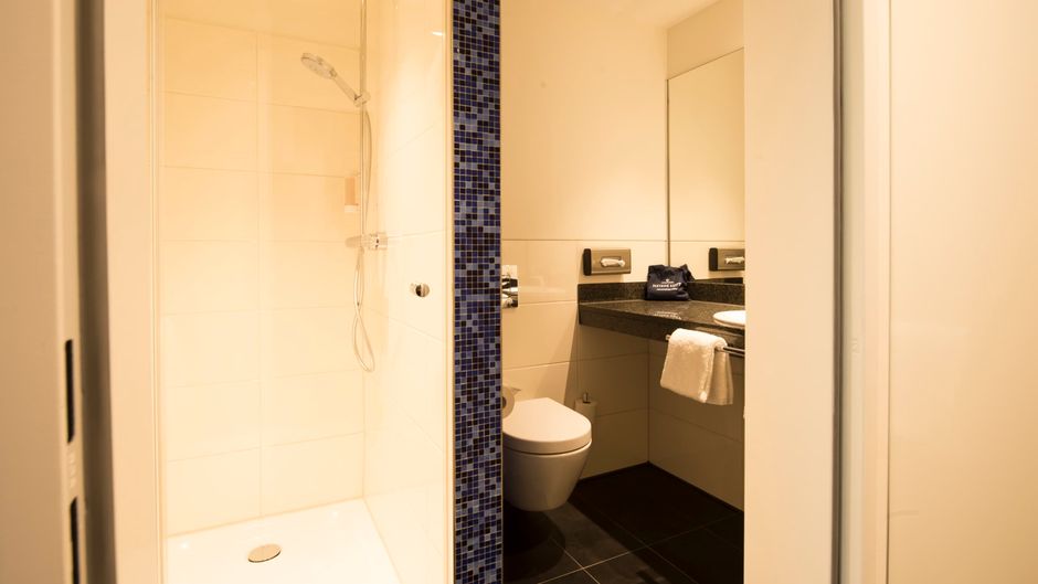 carathotel Dusseldorf City Room