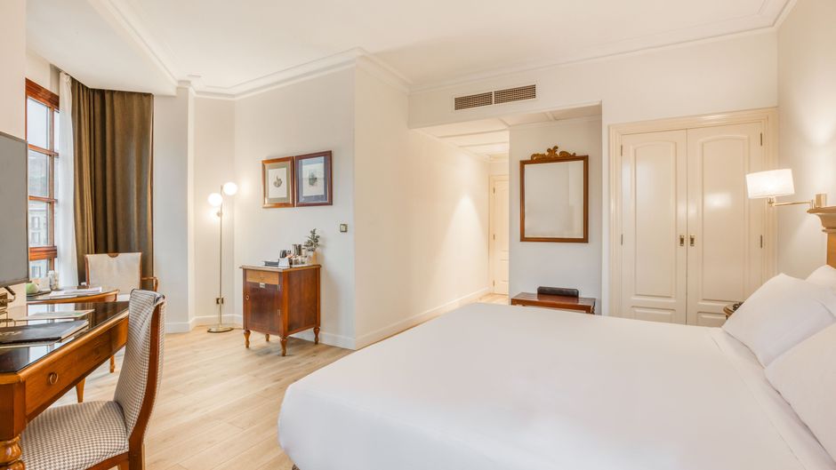 Sercotel Arenal Bilbao Room