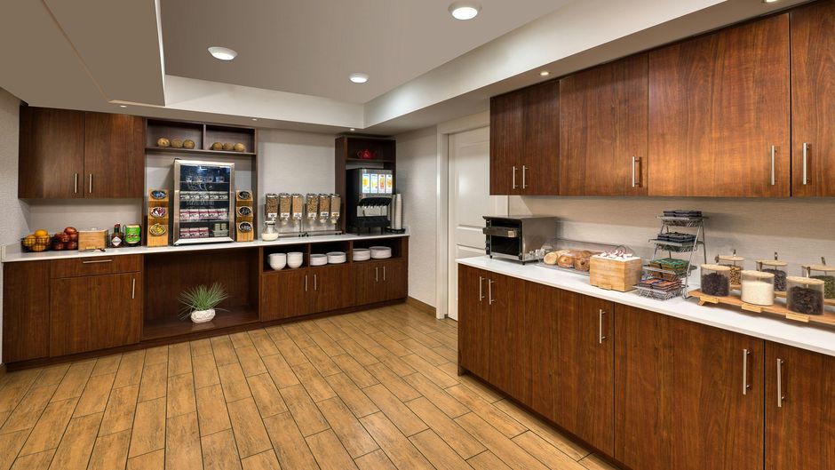 TownePlace Suites Red Deer Restaurant