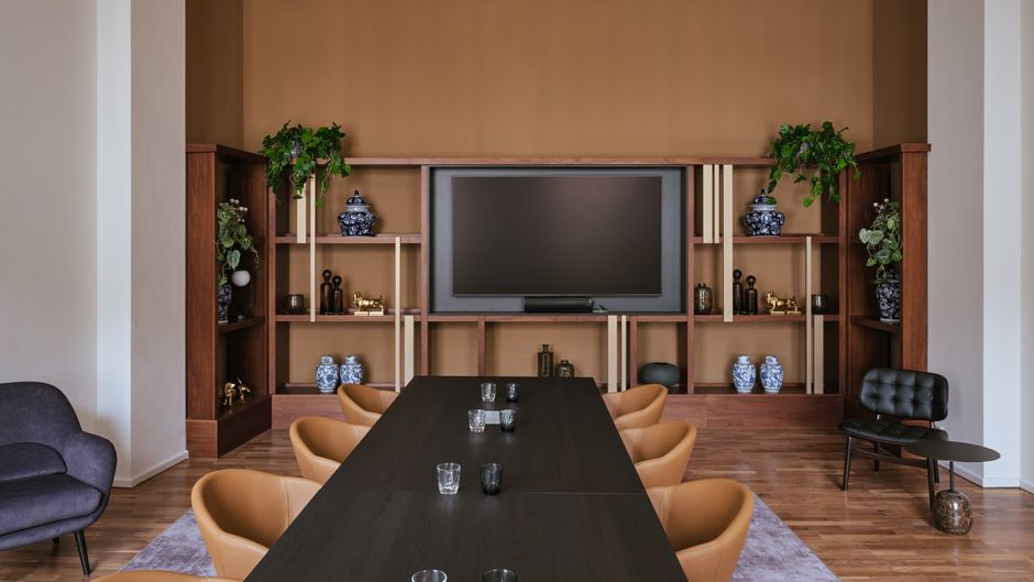 Mannheimer Hof-Leonardo Ltd. Ed. Meeting