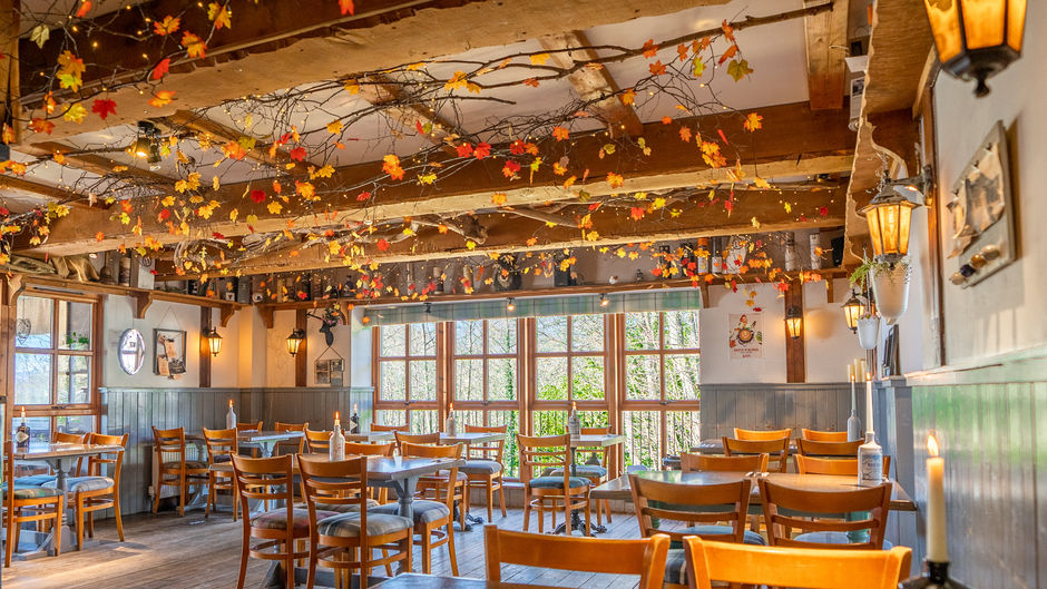 Oak Tree Inn Restaurant