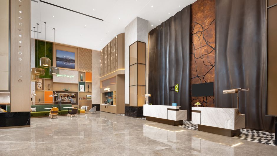Home2 Suites Kashi Ancient City Lobby