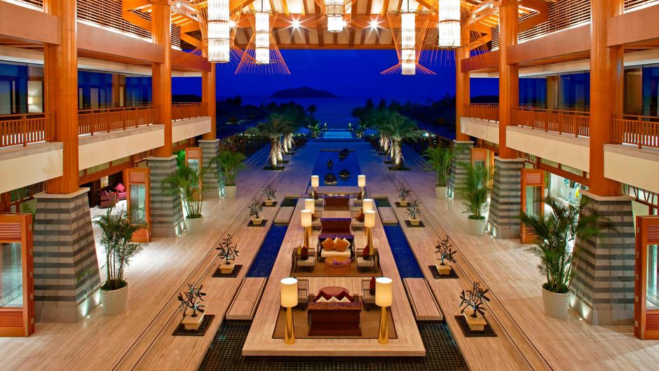 Le Meridien Shimei Bay Beach Resort Lobby