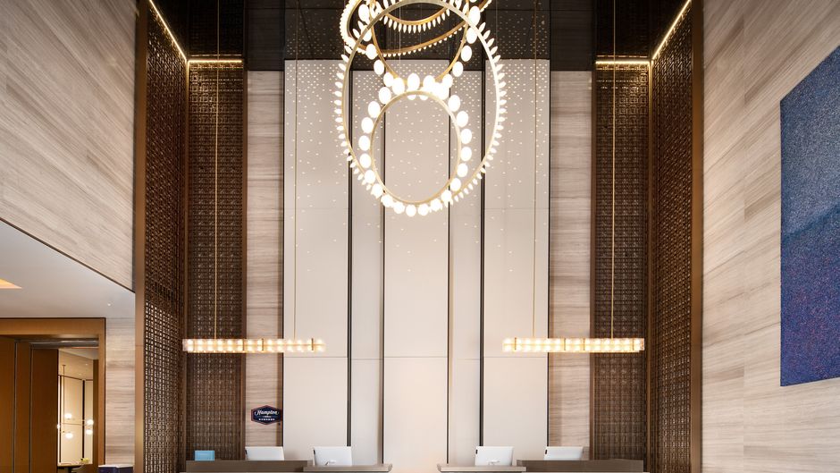 Hampton Kunming Guandu Hello World Lobby