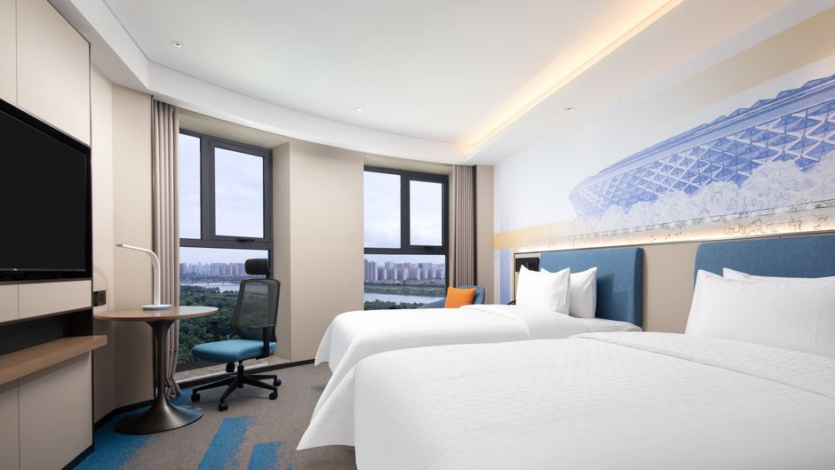 Hampton Xianyang Stadium Room