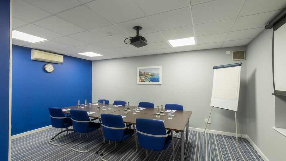 Holiday Inn Express Poole Meeting