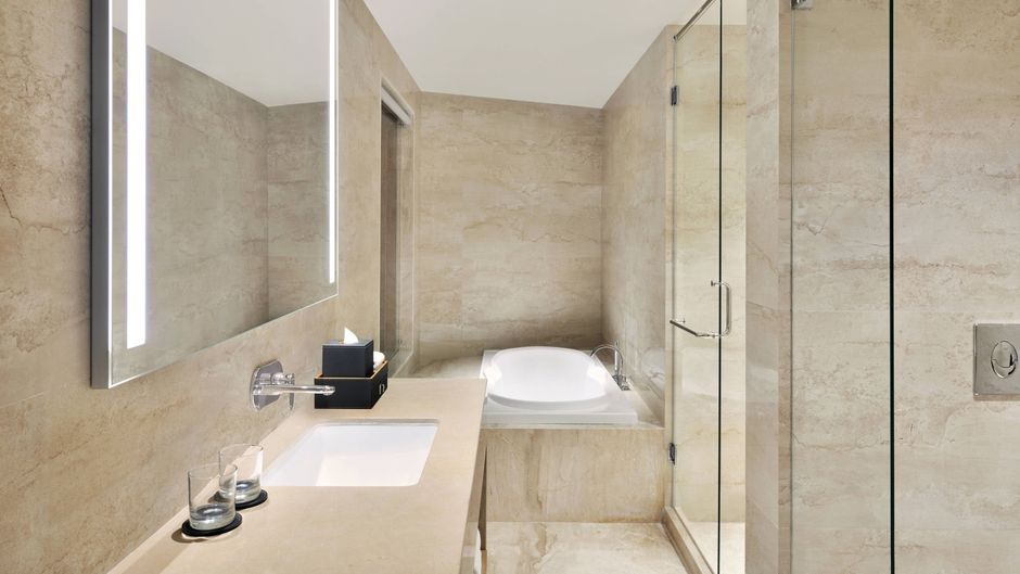 Courtyard by Marriott Nashik Room