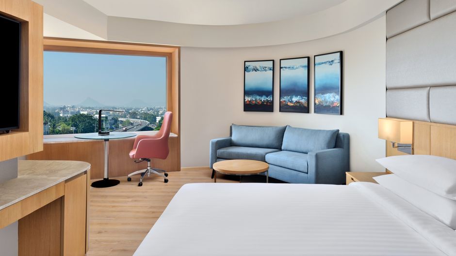 Courtyard by Marriott Nashik Suite