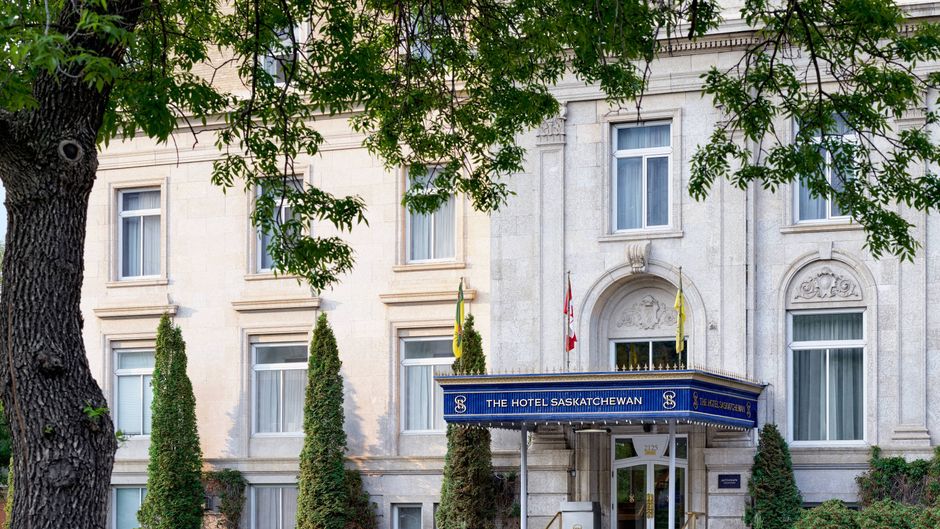 Hotel Saskatchewan, Autograph Collection Exterior