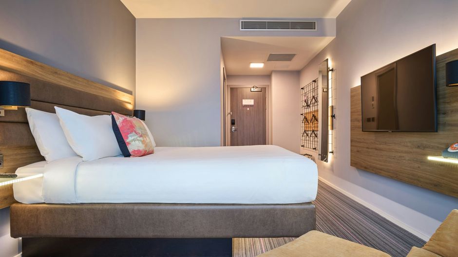 Moxy Dublin City Room