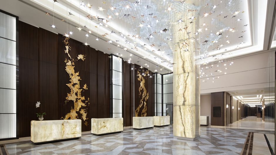 Sheraton Manila Hotel Lobby