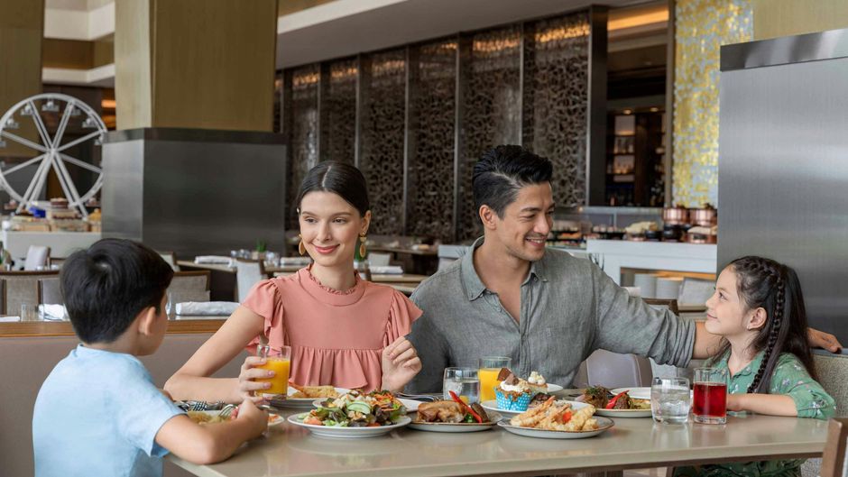 Sheraton Manila Hotel Restaurant