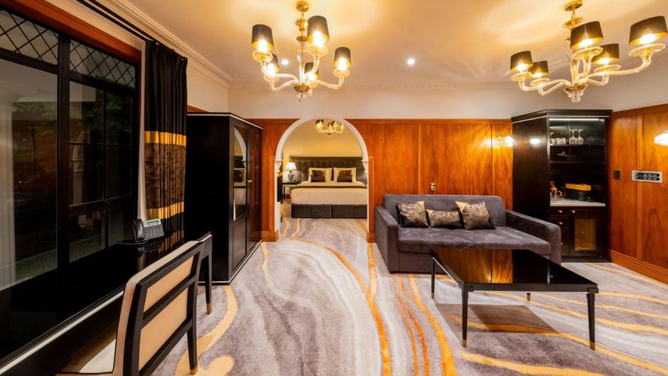 Hana Lodge Suite