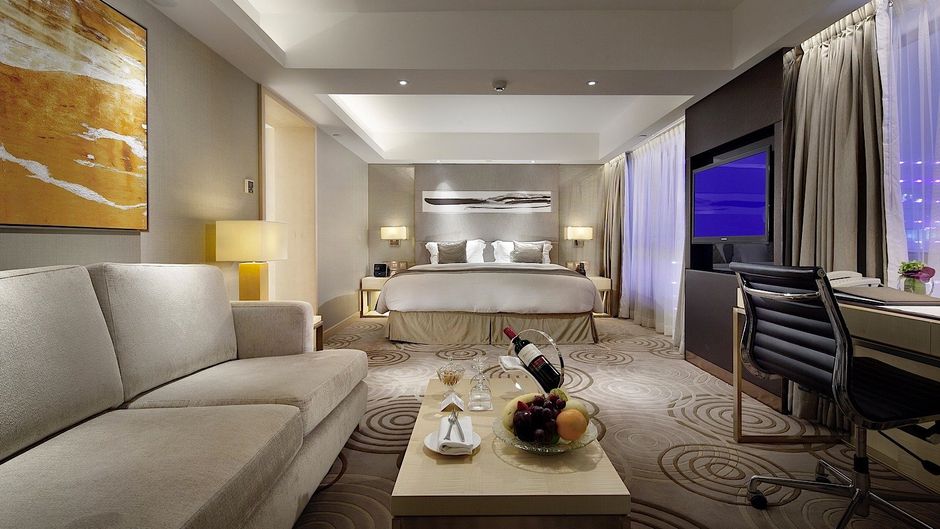 The Royal Garden Hong Kong Suite