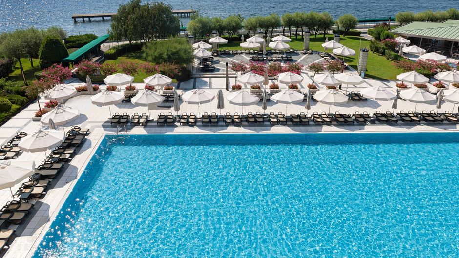 Renaissance Polat Istanbul Hotel Pool