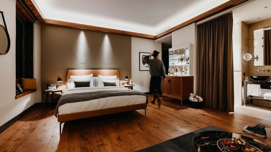 DO & CO Hotel Munich Room