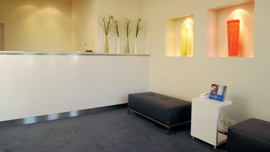 Sovereign Park Motor Inn Lobby