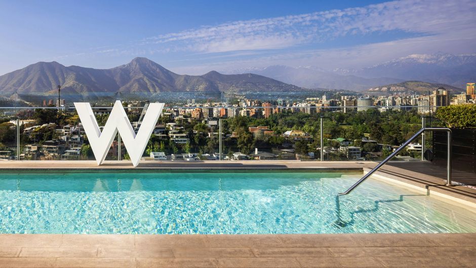W Santiago Pool