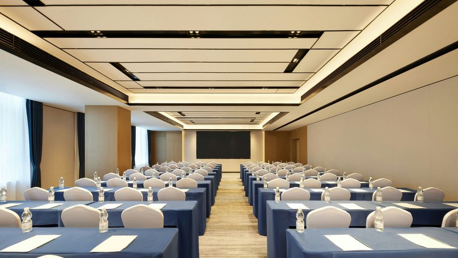 Fairfield by Marriott Haikou Meeting