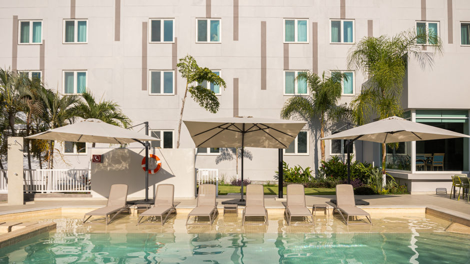 Holiday Inn Express Pool