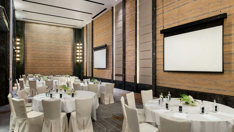 The St. Regis Hong Kong Meeting
