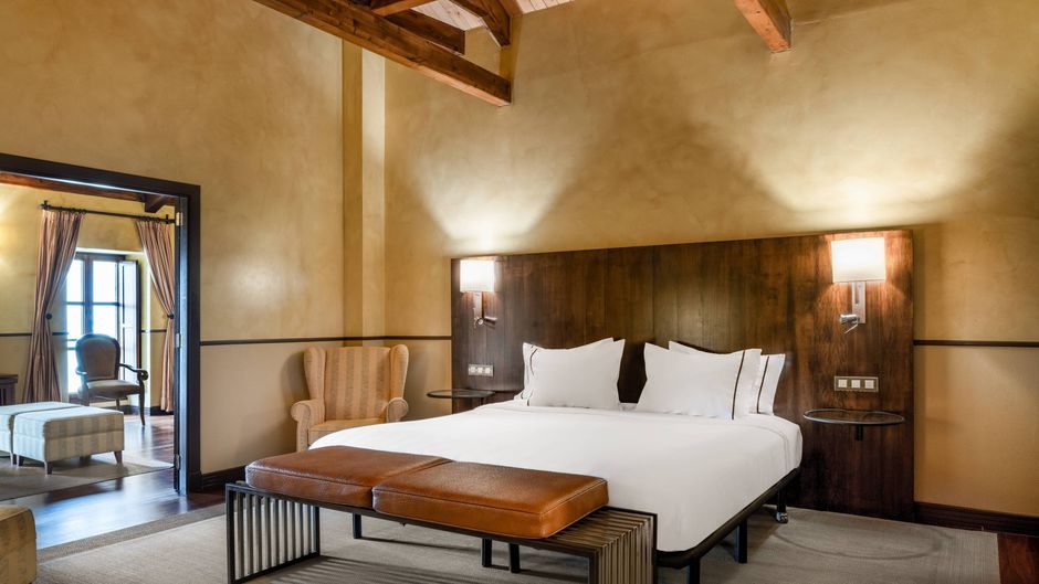 Palacio del Carmen, Autograph Collection Suite