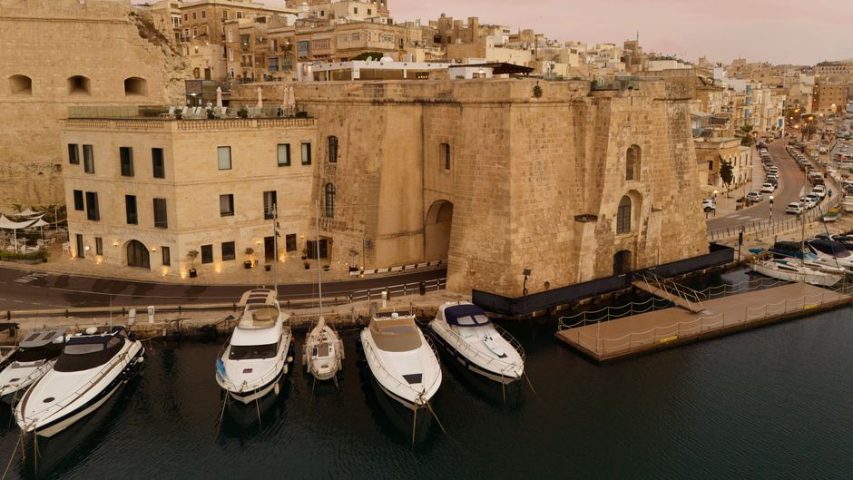 Cugo Gran Macina Grand Harbour Exterior