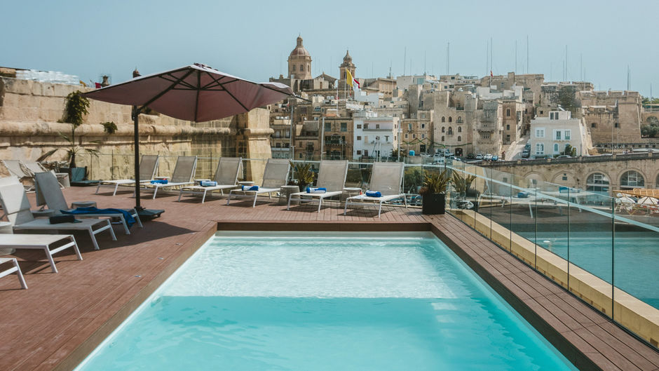 Cugo Gran Macina Grand Harbour Pool