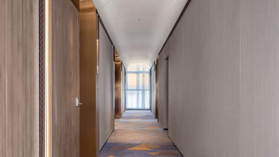 Holiday Inn Exp Henglin Lobby