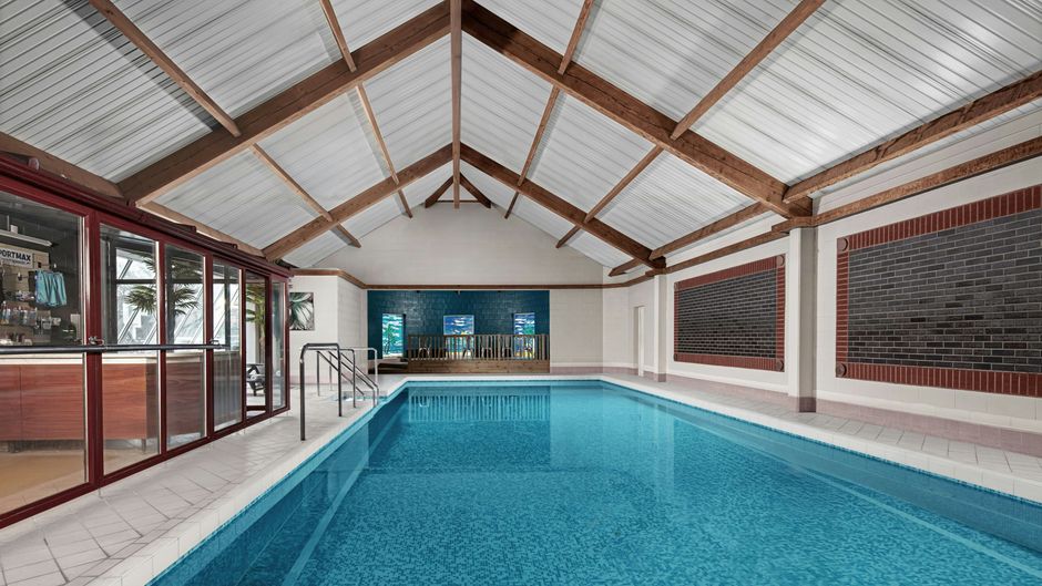 Delta Hotels Colchester Pool