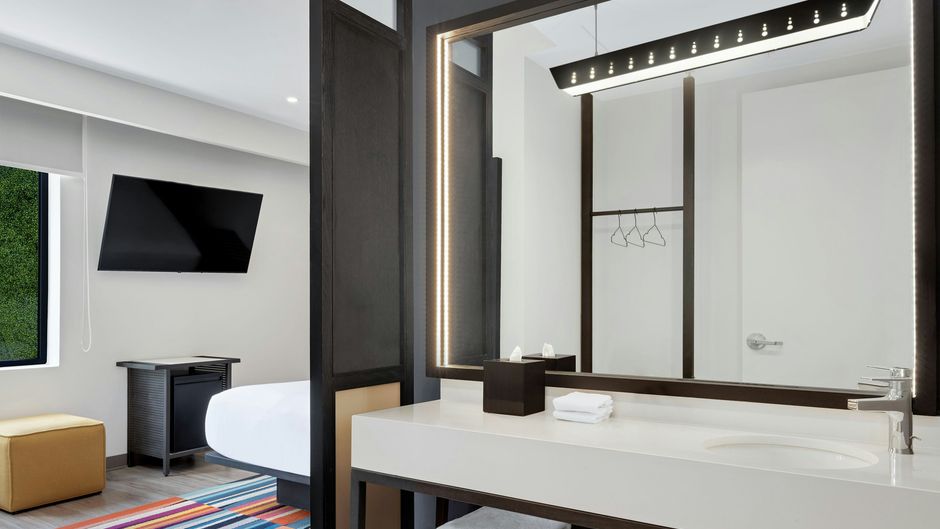 Aloft Santo Domingo Piantini Room