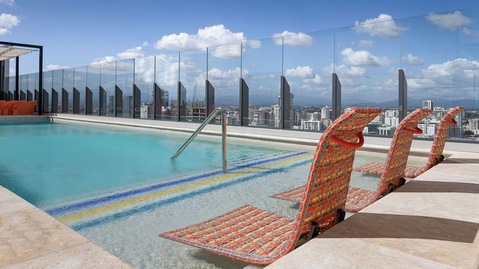 Aloft Santo Domingo Piantini Pool