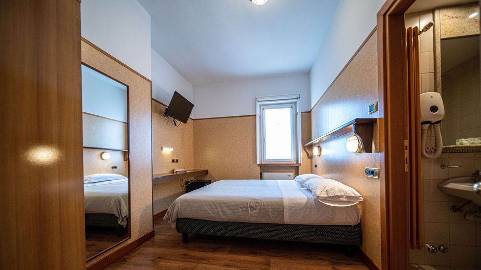 Hotel Mary Room