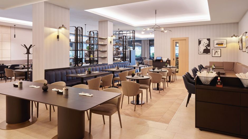 International Hotel Restaurant