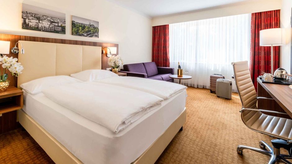 Plaza Premium Wien Room