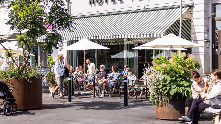 Hotel Flora Exterior