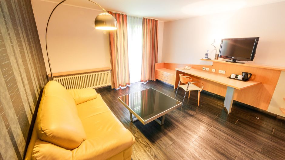 Plaza Inn Stuttgart-Ditzingen Room